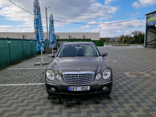 Mercedes E-Class foto 2