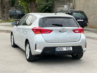 Toyota Auris foto 5