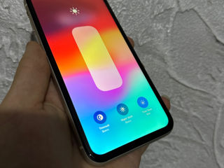 iPhone 11 64gb foto 7