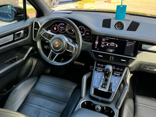 Porsche Cayenne foto 8