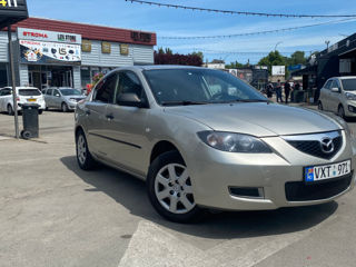 Mazda 3 foto 2