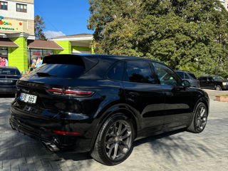 Porsche Cayenne foto 4