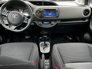 Toyota Yaris foto 7