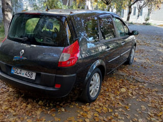 Renault Grand Scenic foto 3