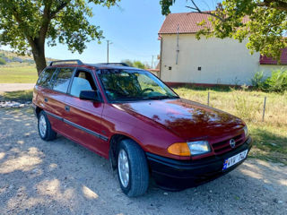 Opel Astra foto 2