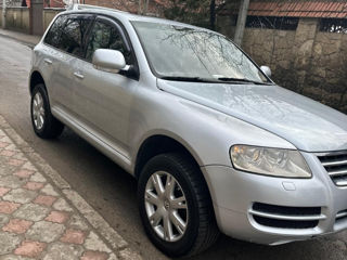 Volkswagen Touareg foto 2