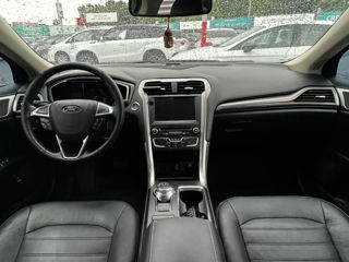 Ford Fusion фото 7