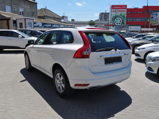 Volvo XC60 foto 3