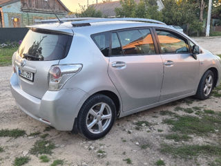 Toyota Verso foto 5