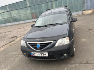 Dacia Logan foto 2