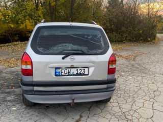 Opel Zafira foto 7