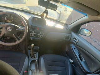 Nissan Almera foto 7