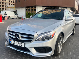 Mercedes C-Class foto 1