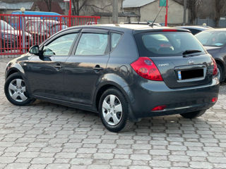 KIA Ceed foto 3