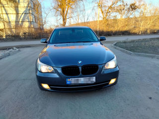 BMW 5 Series foto 2