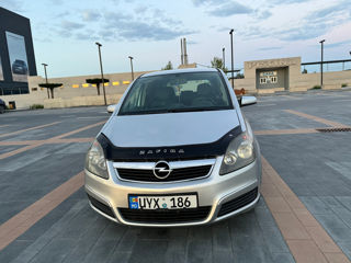 Opel Zafira foto 3