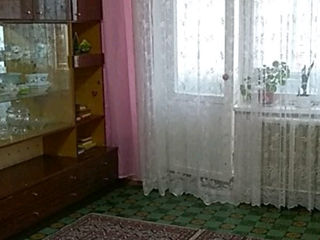 3-х комнатная квартира, 65 м², Центр, Днестровск