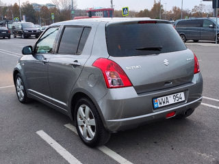 Suzuki Swift foto 5