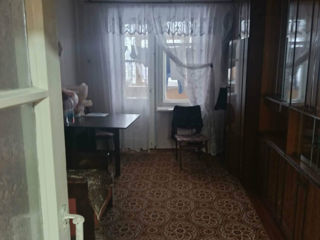 2-комн. кв., 42 м², 2/5 эт.
