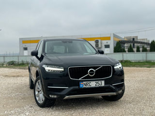 Volvo XC90 foto 1