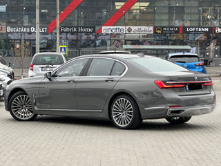 BMW 7 Series foto 3