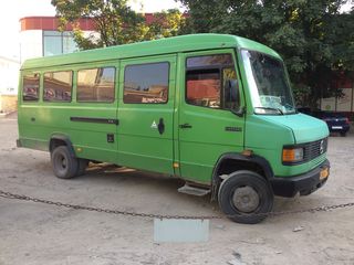 Mercedes 609 d foto 1