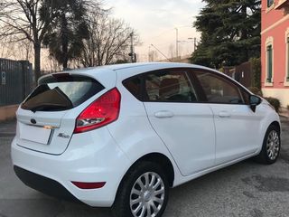 Ford Fiesta foto 7