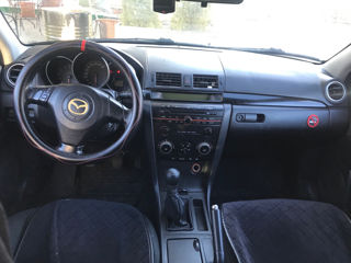 Mazda 3 foto 2