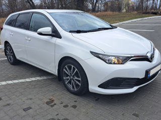 Toyota Auris foto 9