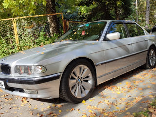 BMW 7 Series foto 9