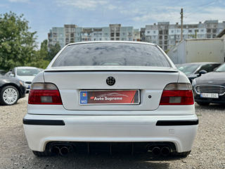 BMW 5 Series foto 7