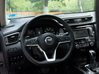 Nissan X-Trail foto 1