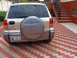 Toyota Rav 4 foto 3