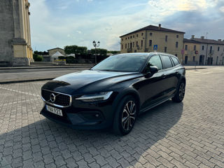 Volvo V60 Cross Country foto 2