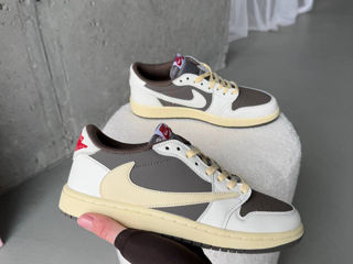 Nike Air Jordan 1 Retro Low OG SP Travis Scott Reverse Mocha foto 2
