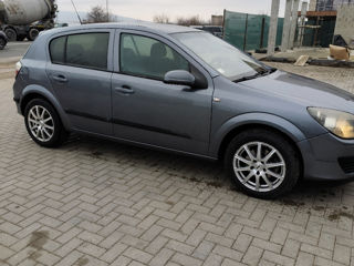 Opel Astra foto 2