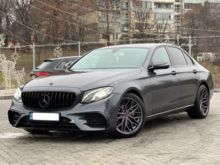 Mercedes E-Class foto 4