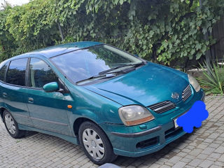 Nissan Almera Tino foto 8