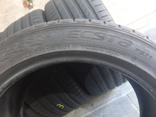 255 40 R18 Kumho foto 3