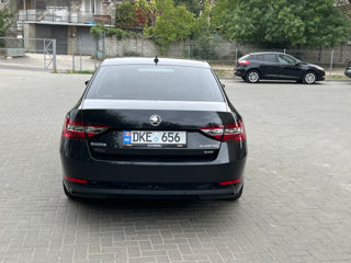 Skoda Superb foto 4