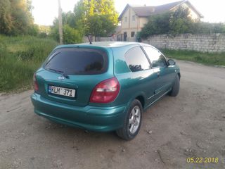 Nissan Almera foto 4