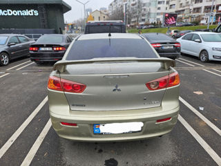 Mitsubishi Lancer foto 4