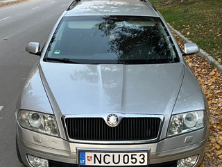 Skoda Octavia foto 2