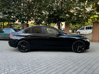 BMW 3 Series foto 4