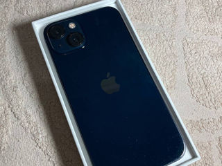 iPhone 13 256GB foto 2