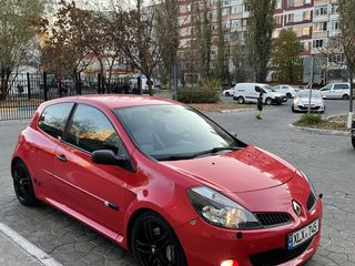 Renault Clio foto 1