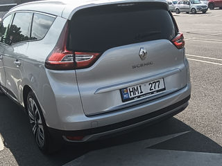 Renault Grand Scenic foto 2