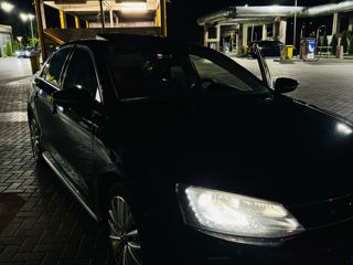 Volkswagen Jetta foto 2