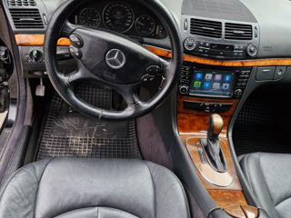 Mercedes E-Class foto 6