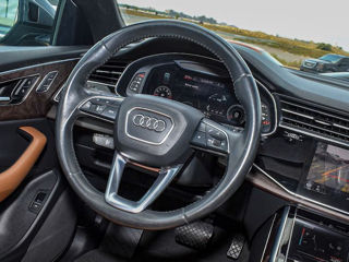 Audi Q8 foto 11